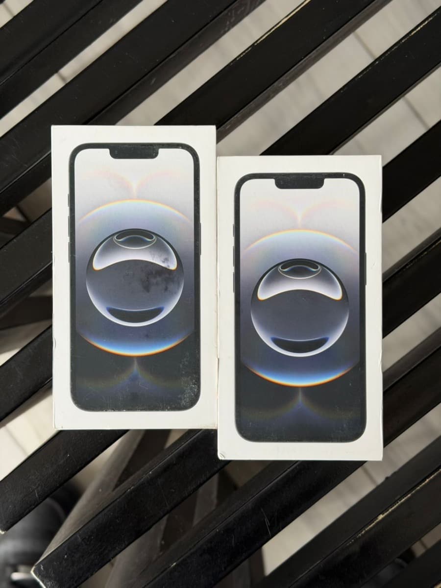 IPhone 16e — image 1 of 1